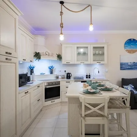 The Nautical Nook *